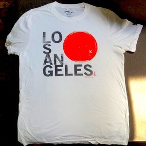 Like New Mens Med Howe Los Angeles T Shirt